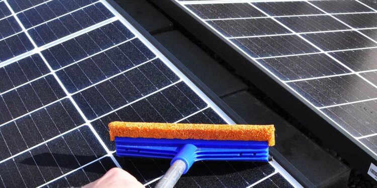 panel solar limpiar para que sea mas eficiente